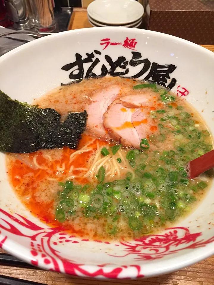 ずんどう屋 玉津店 元味HOTラーメン|うえのぶさん