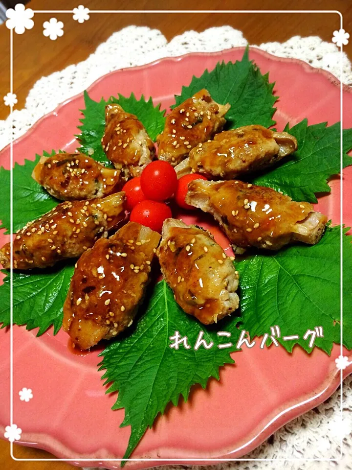 Snapdishの料理写真:シャキシャキ!!れんこんバーグ🍖 味ぽんde簡単甘酢あん～( *˘ ³˘)♡|ばろんさん