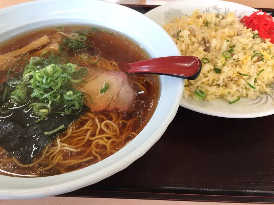 半チャーハン（1.5倍）ラーメン🍜|まさとさん