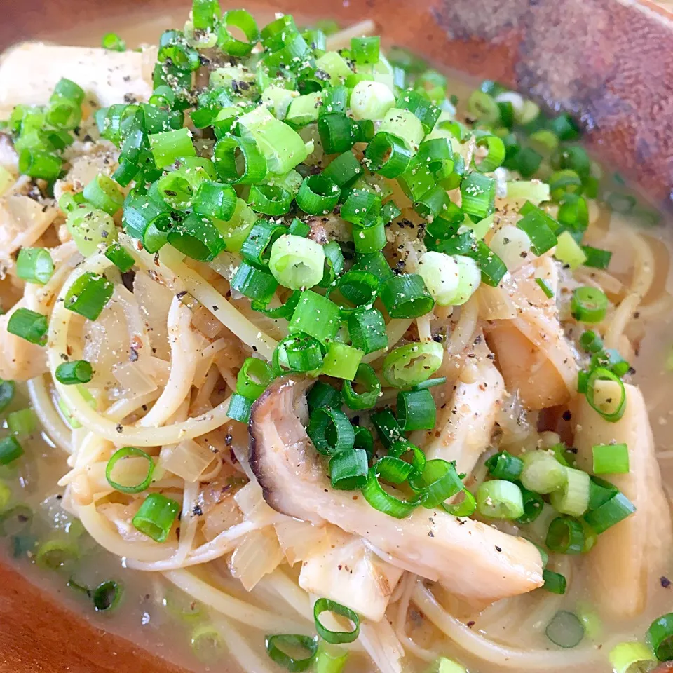 キノコの和風パスタ🍝|なーまりさん