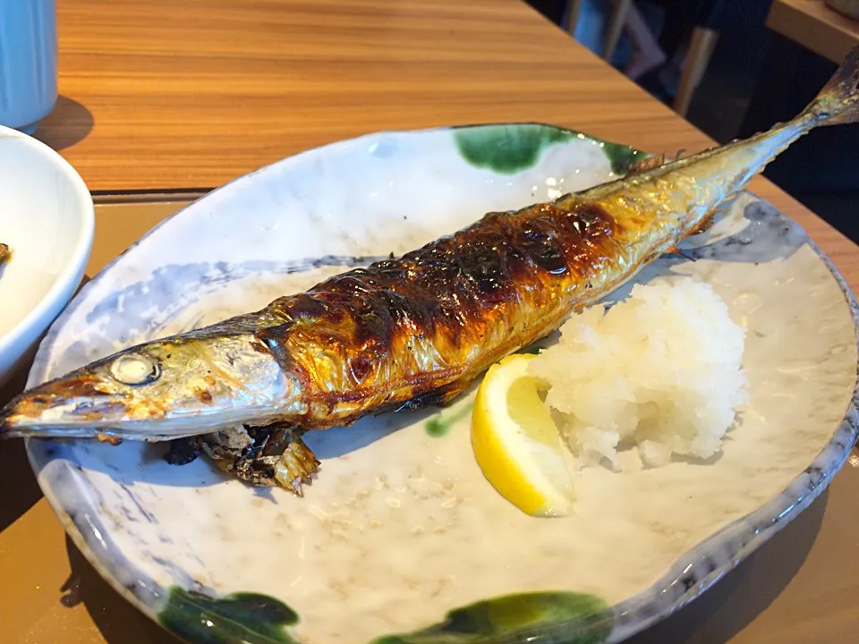 ชุดปลาซัมมะย่างเกลือ さんまの塩焼き定食@ที่ญี่ปุ่น ร้าน YAYOIKEN やよい軒|akiさん