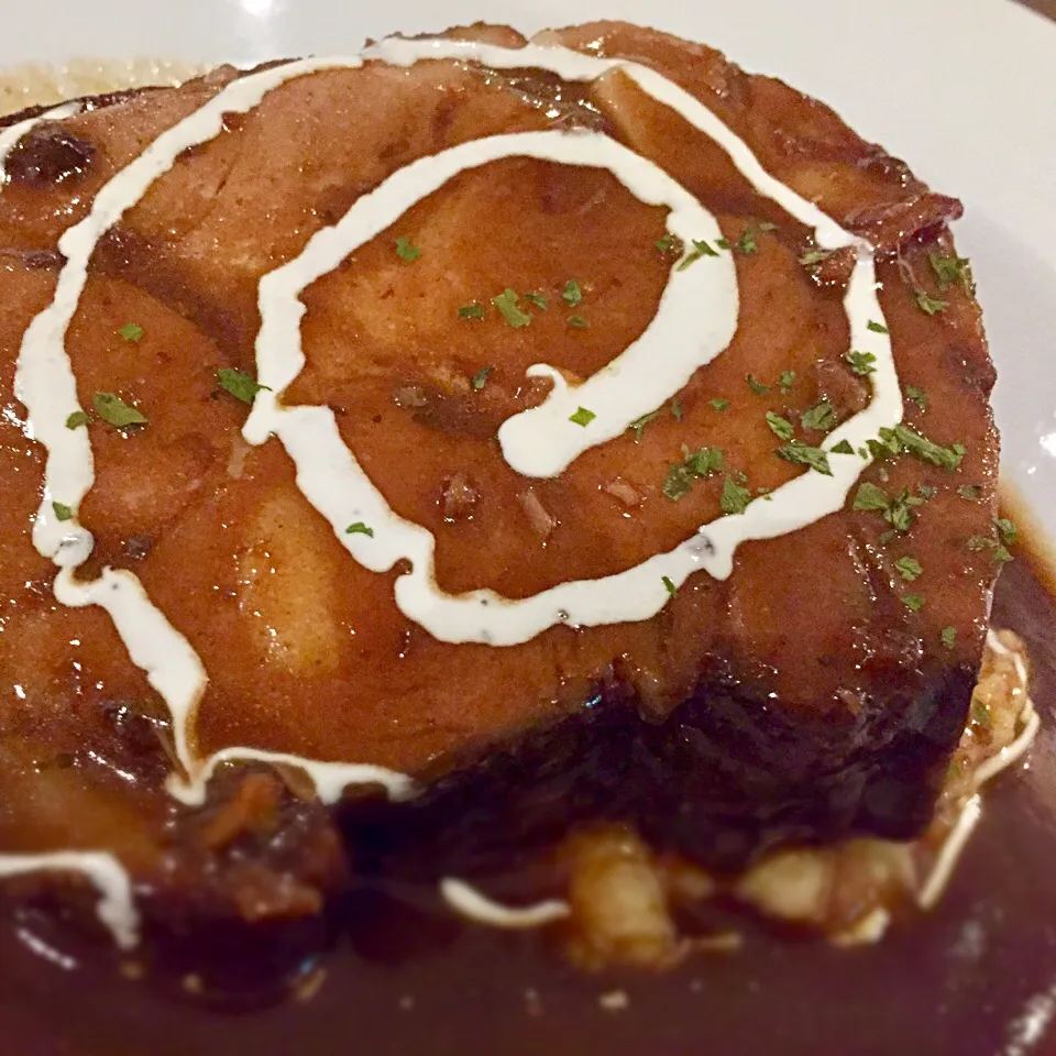 Braised collar of pork with Shiraz and fig stew|Jeremy Khooさん