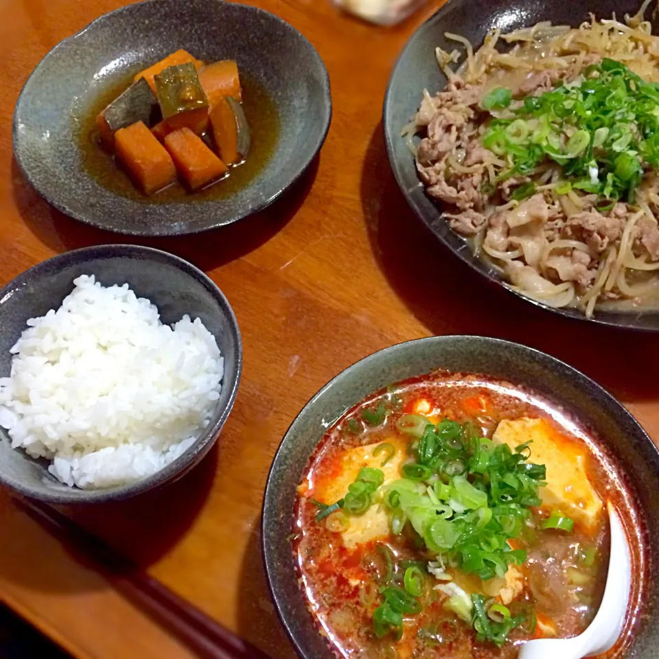 スンドゥブ
かぼちゃの煮物
もやし炒め|ちーぽんさん