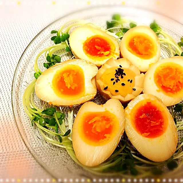 Snapdishの料理写真:Tomokoちゃんのお料理🐣ニンニクぷんぷん味玉💕|桜央里さん