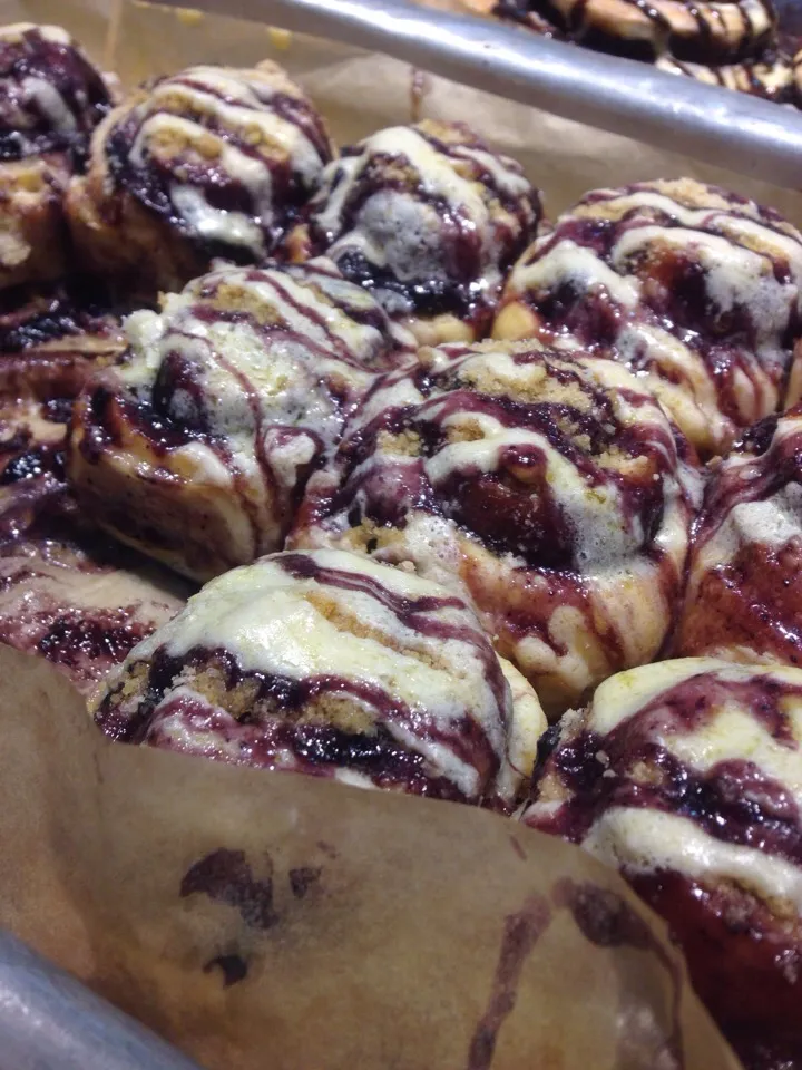 Snapdishの料理写真:Blueberry crumble minibon|Nasuhaさん