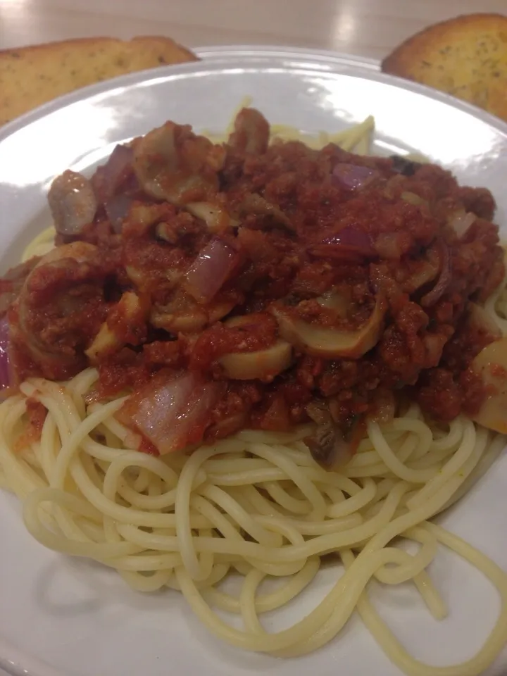 Bolognese with mushroom and meat|Nasuhaさん