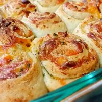 Bacon Cheddar Breakfast Buns|S Theoさん