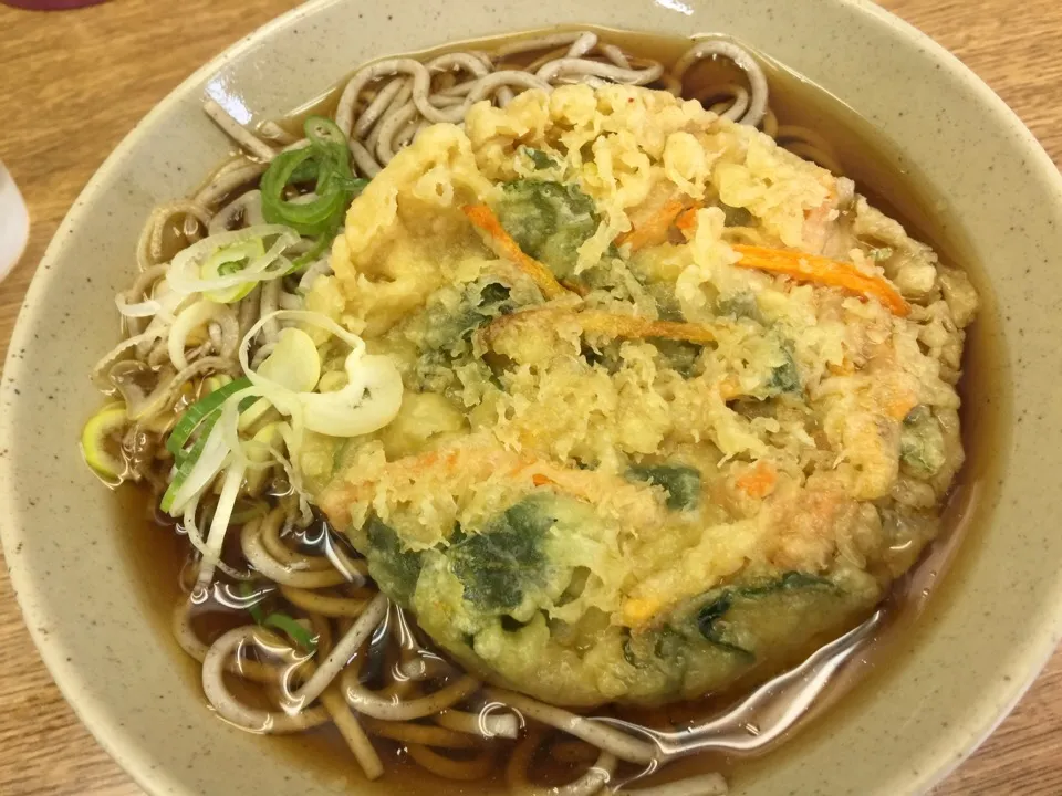 Snapdishの料理写真:都そば 天ぷら蕎麦|popzappaさん