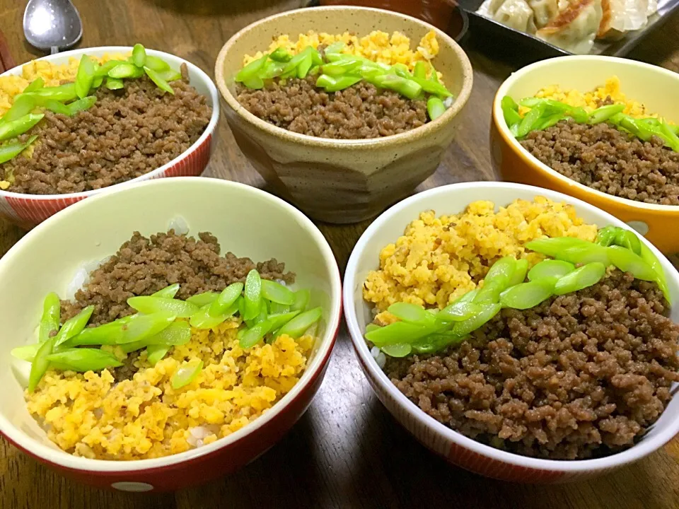 そぼろ丼♪|うるるさん