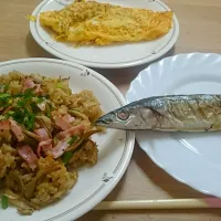 Snapdishの料理写真:ちゃーはん
さんま塩焼き
納豆オムレツ|なぁママさん