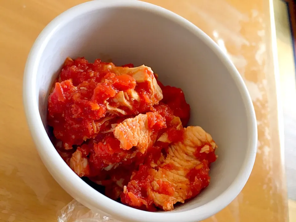 鶏むね肉とトマトのわさび醤油和え|かわちさん