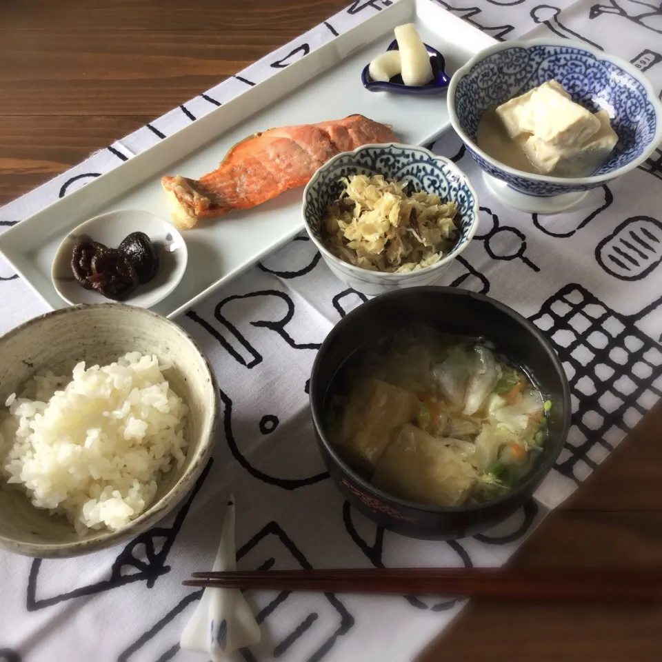 今日の朝ごはん|ぺんぎんさん