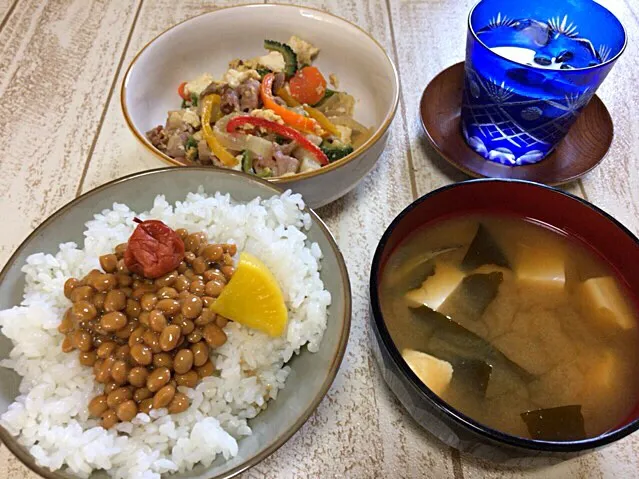 Snapdishの料理写真:今日の男飯(⌒-⌒; )納豆and昨日の残り物味噌汁andゴーヤチャンプルもどきandおしんこ♫|ひーちゃんさん