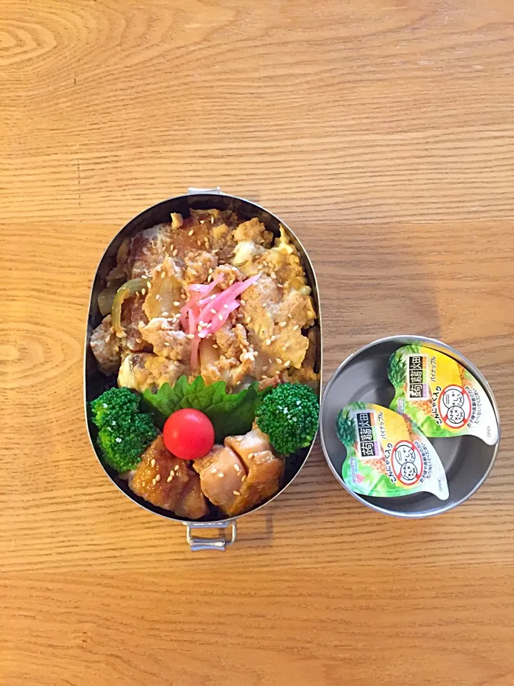 Snapdishの料理写真:カツ丼＊弁当♪|hiromiさん