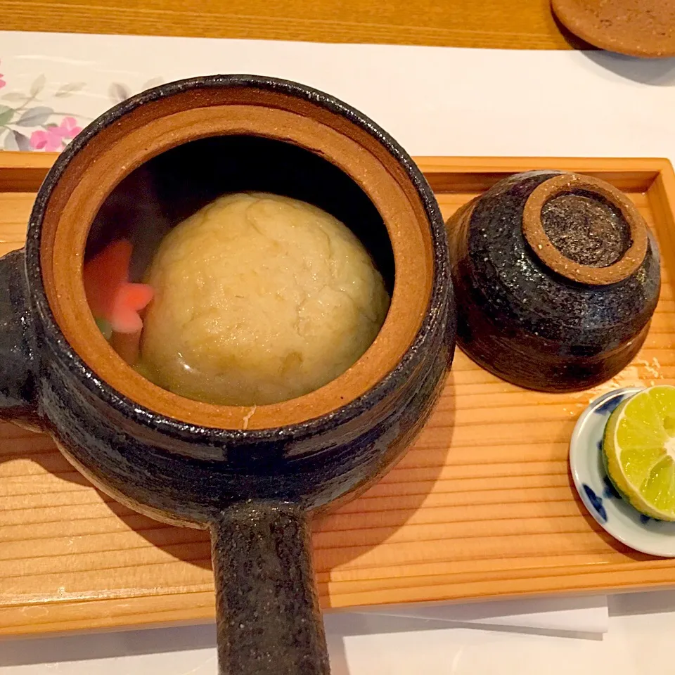 松茸の土瓶蒸しだけど、真丈入り😵|Seikoさん