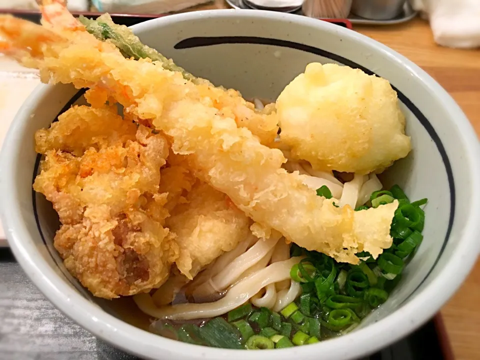 Snapdishの料理写真:特製天ぷら冷うどん|chan mitsuさん