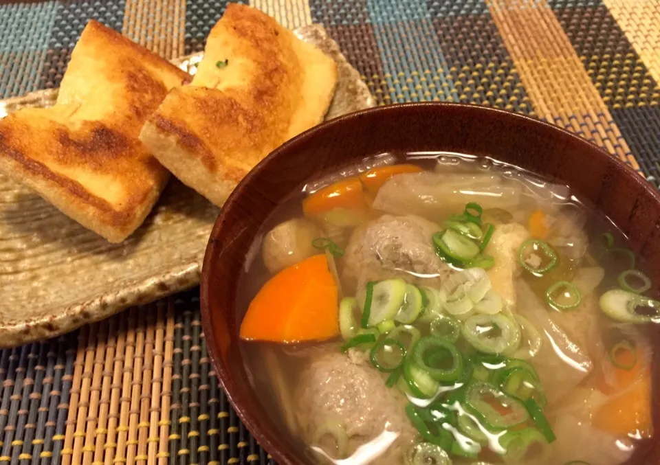 今日の夕飯は、油揚げに納豆イン と つみれ汁|sono.kさん