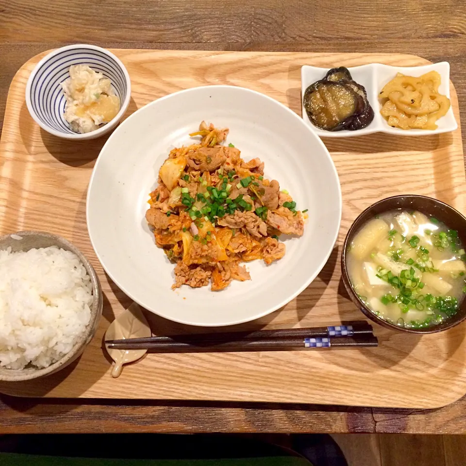 豚キムチ、なす煮物、数の子わさび、れんこんきんぴら|Nao Yamadaさん