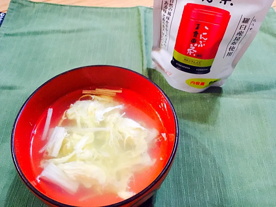 Snapdishの料理写真:昆布茶のえのきかき玉汁|Kano Yumiさん