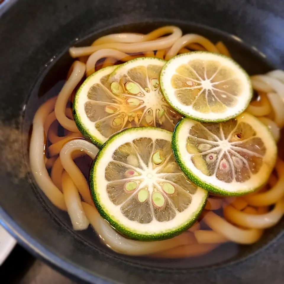 Snapdishの料理写真:すだちうどん|yuriさん