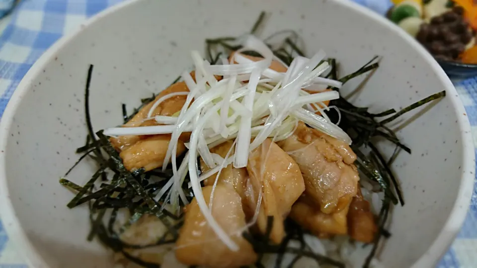 焼き鳥丼|よっしー(=^ェ^=)さん