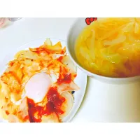 Snapdishの料理写真:野菜スープ、野菜と卵の炒め物|Misaさん