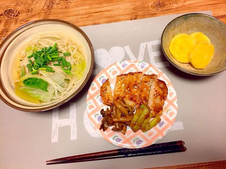 Snapdishの料理写真:全粒粉温そうめん、いもチーズもち、豚ロースの味噌焼き|acoさん