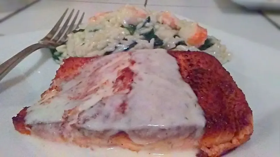 Cajun Salmon topped with Lemon Dill Sauce and served with Lobster n Spinach Risotto|Chef Ampさん