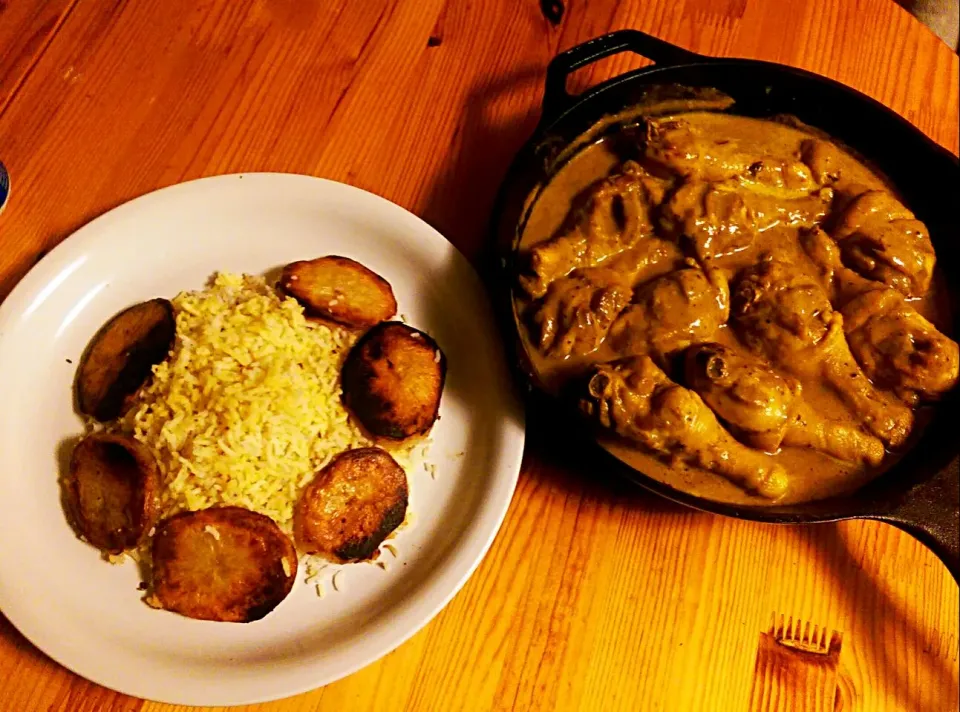 Snapdishの料理写真:Persian dinner night. Zereshk style pulao, and saffron chicken with turmeric.|Arpan Duttaさん