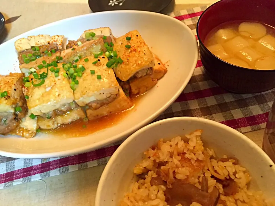 豆腐の肉はさみ照り焼き&炊き込みご飯|Emiko Kikuchiさん