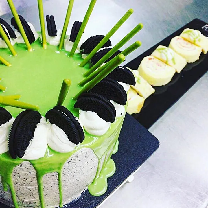 Oreo matcha sponge cake|chef macoさん