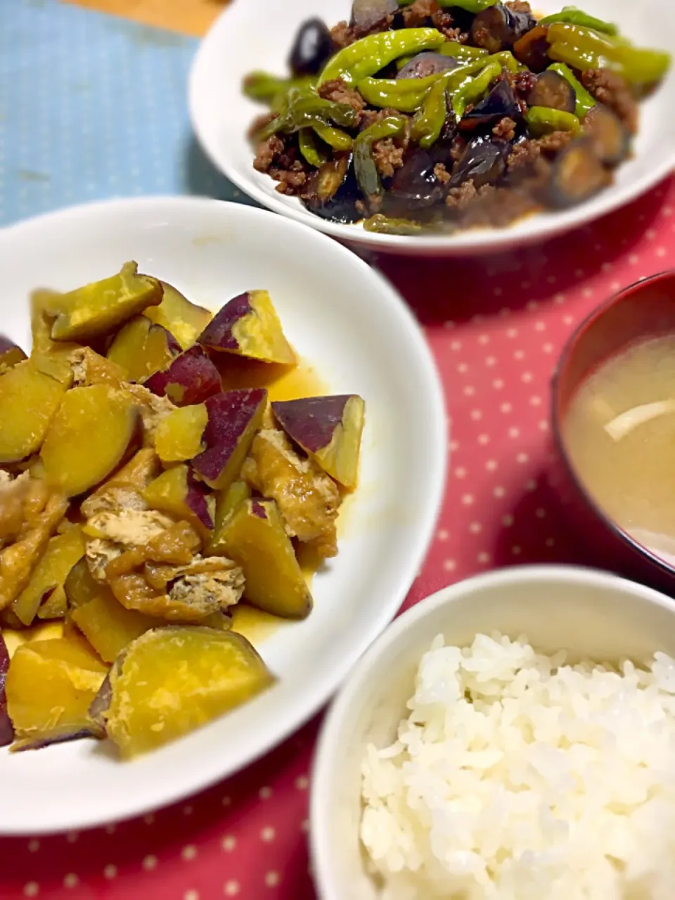 さつまいもと油揚げの煮物・ひき肉茄子ししとうの甘辛炒め|ゆきさん