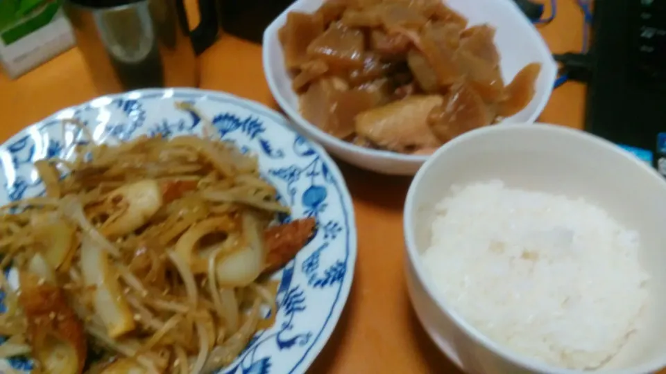 大根と手羽先煮込み
ちくわ炒め物
ご飯|ざきさん