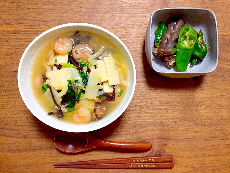 海老のあんかけラーメン、満願寺とうがらしとコンニャクの炒め物|ミキティさん