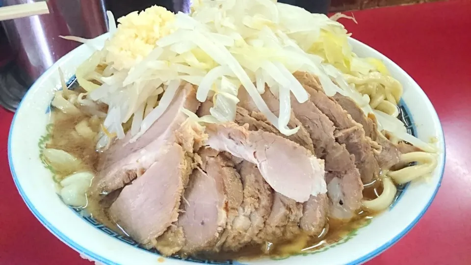 Snapdishの料理写真:二郎目黒店 の 小豚ラーメン＋ヤサイ＋ニンニク ＠目黒16104|大脇さん