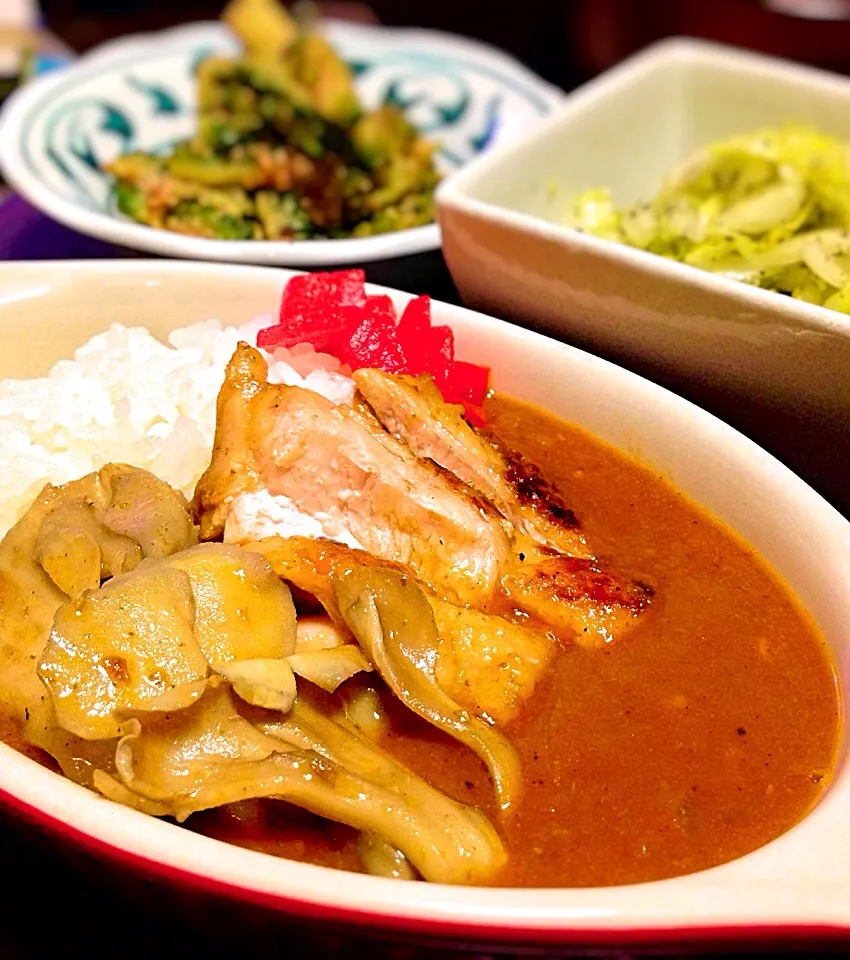 晩ごはん 鶏モモと舞茸ソテーのカレー|砂雪さん