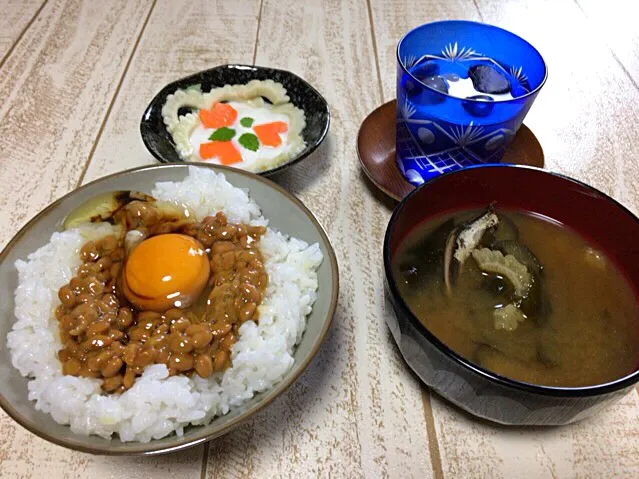 Snapdishの料理写真:今日の男飯(⌒-⌒; )朝ごはんバージョン♫納豆with生卵andゴーヤとナスの味噌汁andピクルスwithヨーグルト♫|ひーちゃんさん