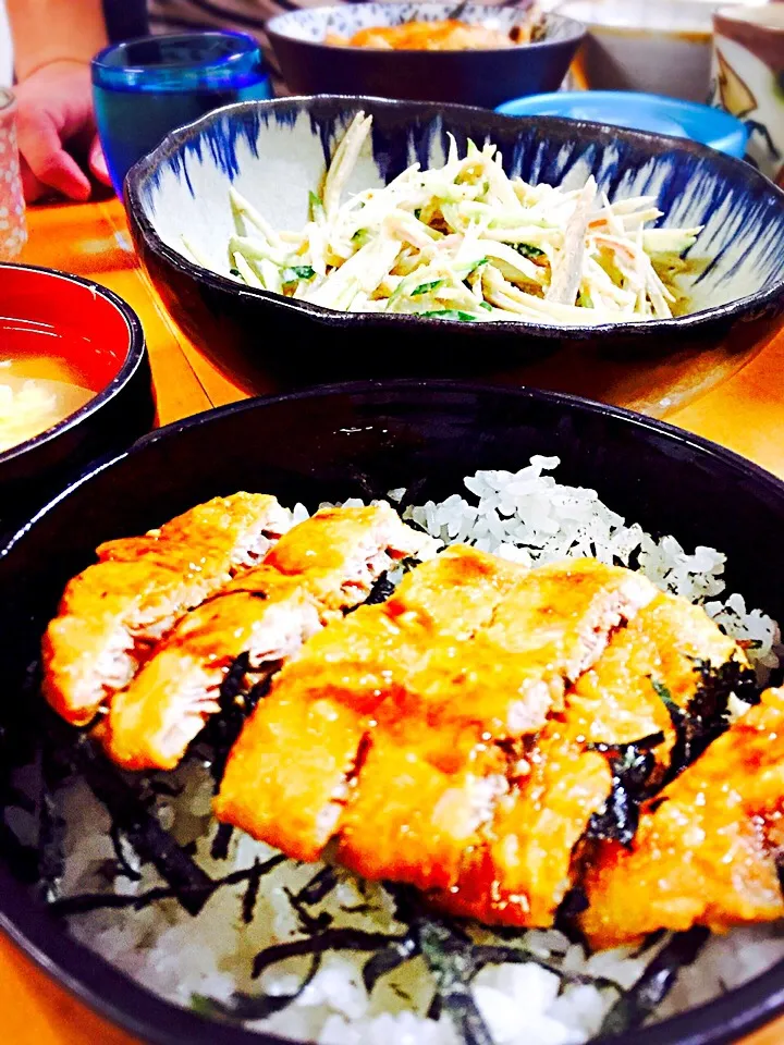 いわしの蒲焼き丼〜♪|ちゃこまろんさん