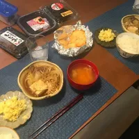 肉豆腐
ポテトサラダ
揚げのお味噌汁|maicoさん