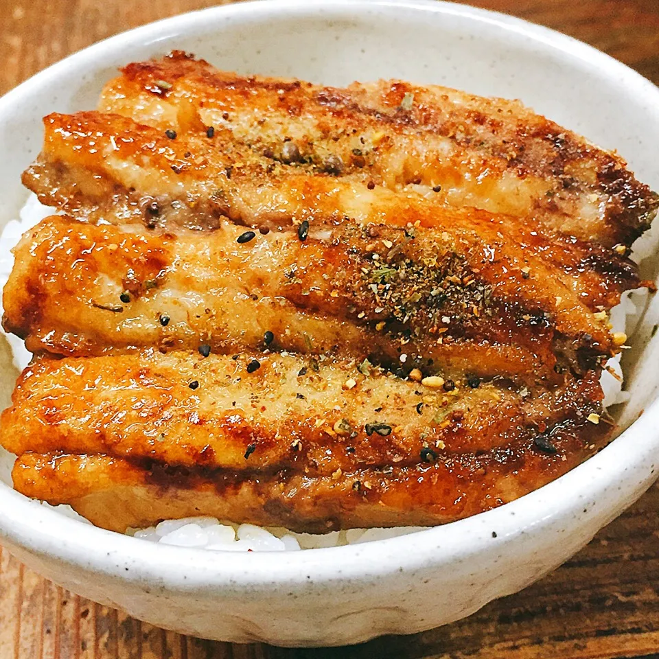 イワシの蒲焼き丼🍚|アッツさん