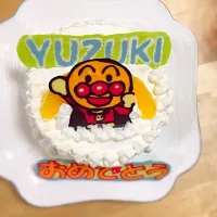 Snapdishの料理写真:アンパンマンの誕生日ケーキ|Michikoさん