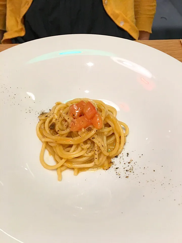 うにとフレッシュトマトの軽いクリームパスタ|Etsuko  Takakiさん