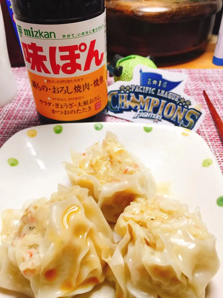 Snapdishの料理写真:💖蟹マンの具材を変形させて今日の酒の肴の蟹焼売|Asa Eiさん