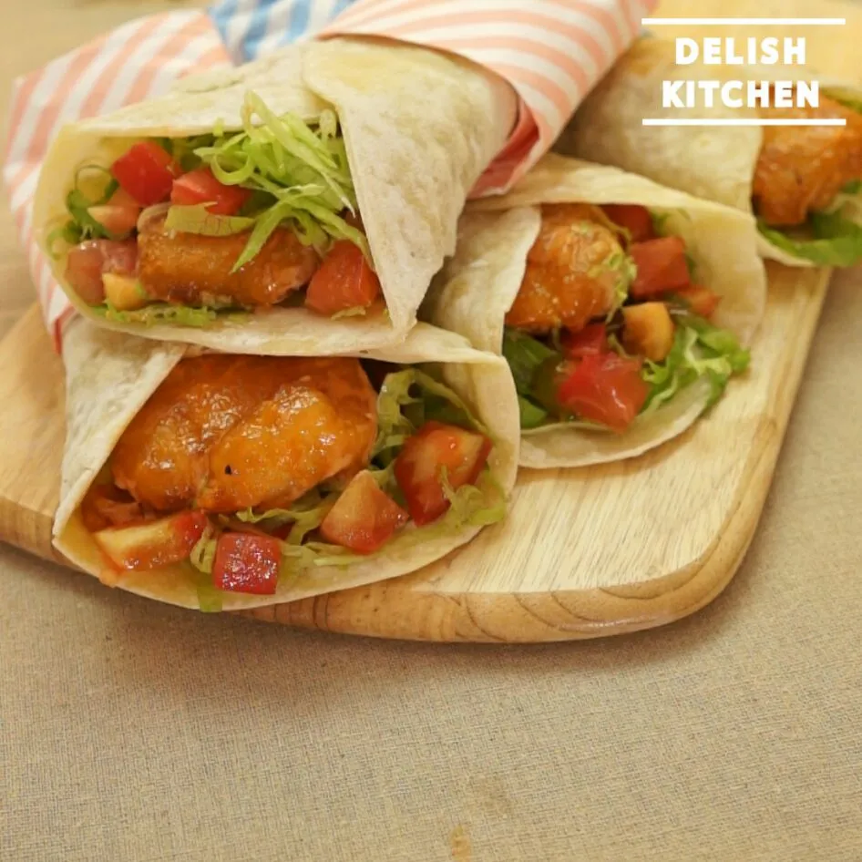 【動画】KFC風ツイスター#delishkitchentv|DELISH KITCHENさん