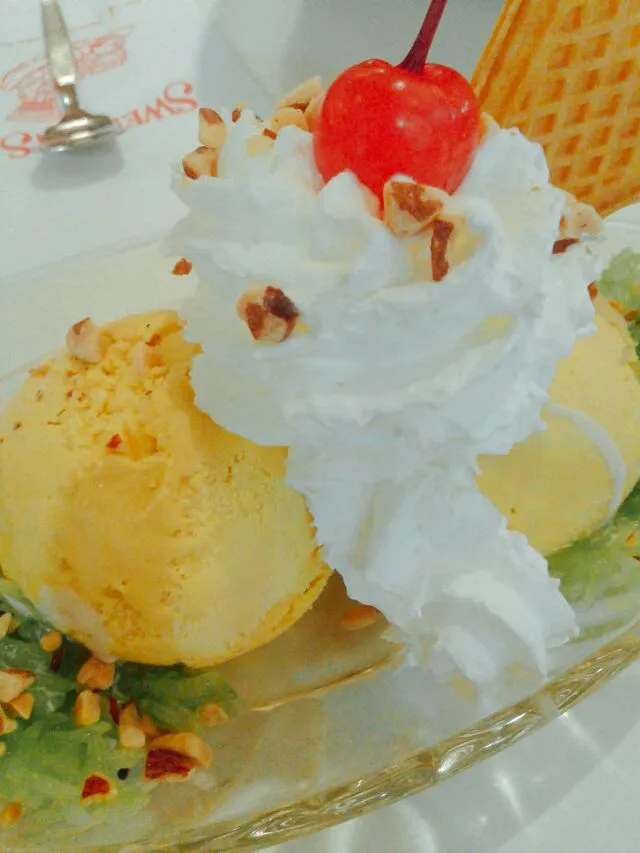 Snapdishの料理写真:Ice scream Durain|Jimmuiさん