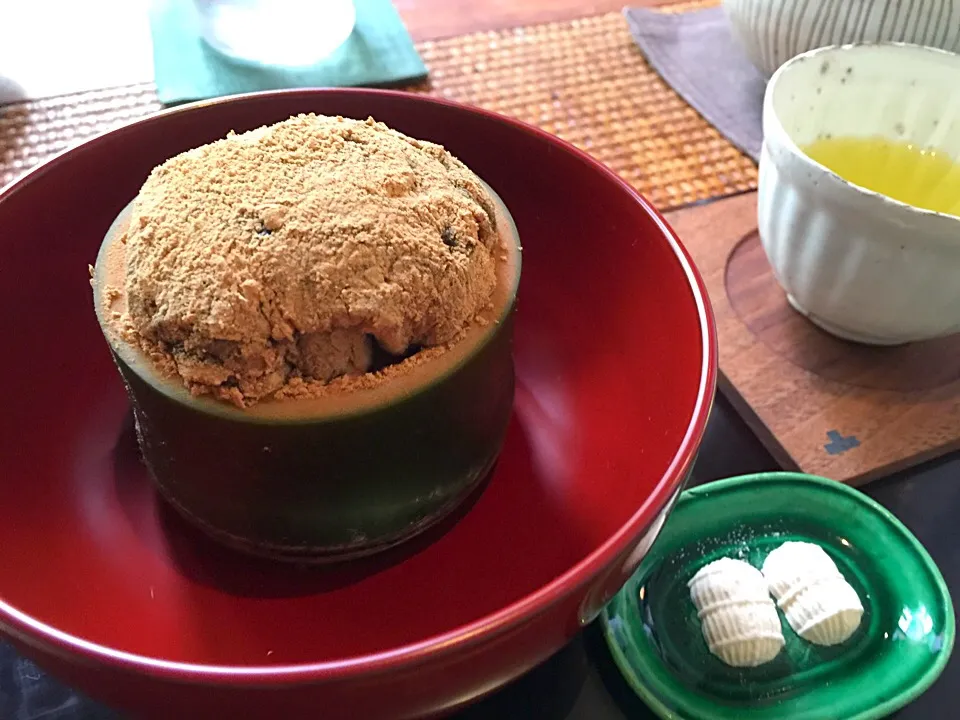 俵屋旅館のわらび餅 
💛✨遊形サロン ド  テ✨💛 京都💖|Etsuko Suzukiさん