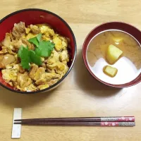 親子丼とサツマイモのお味噌🍠|ゆかさん