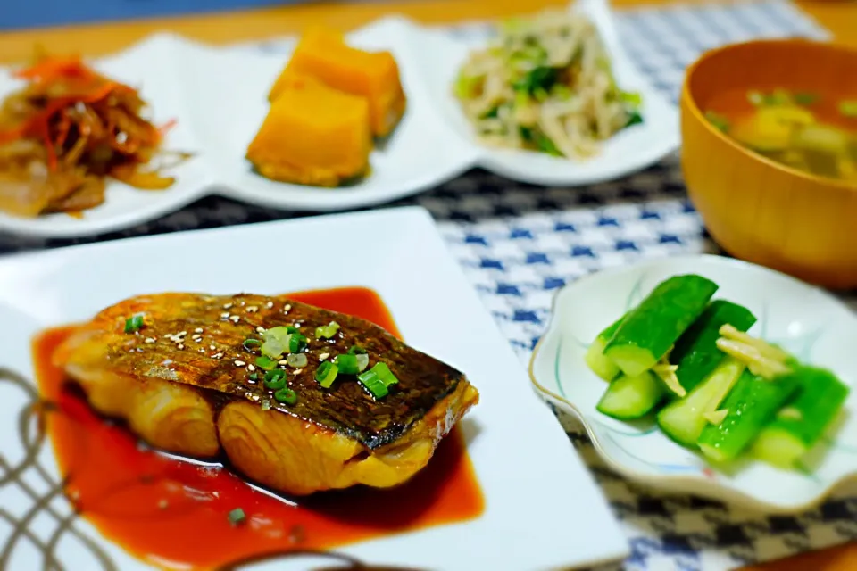 新鮮な鰆で照焼き定食♫|picchinさん