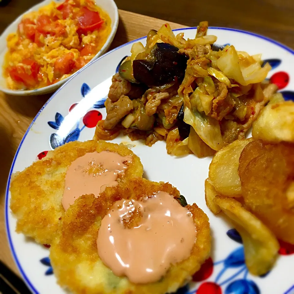 9.30
・トマトと卵の中華炒め
・キャベツと茄子入り豚キムチ|たまさん