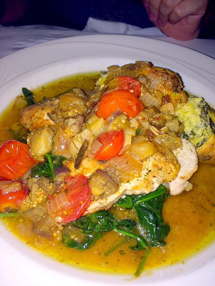 Pan seared chicken breast @ The Would, Highland, NY 10/01/16|Morcone Girlsさん